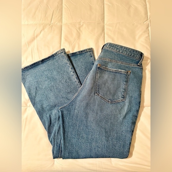 A&F Curve Love High Rise Vintage Flare Jean - Picture 6 of 6